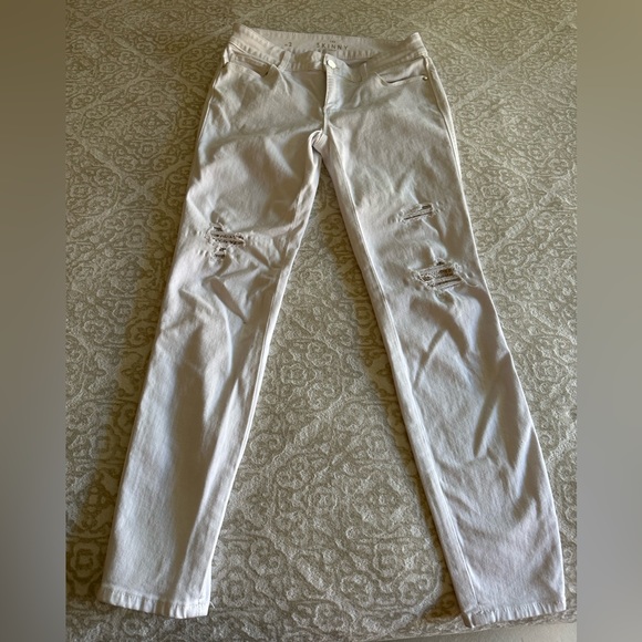 White House Black Market Distressed Skinny Jeans - Picture 4 of 11